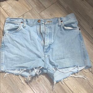 Cut off shorts